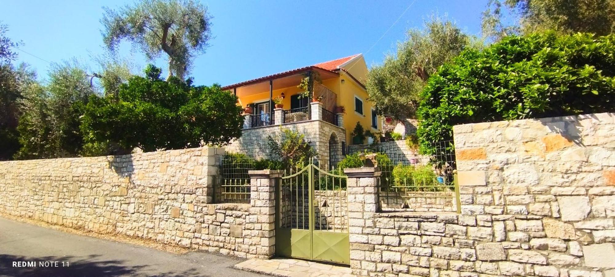 Villa Raxi Fountana Exterior foto